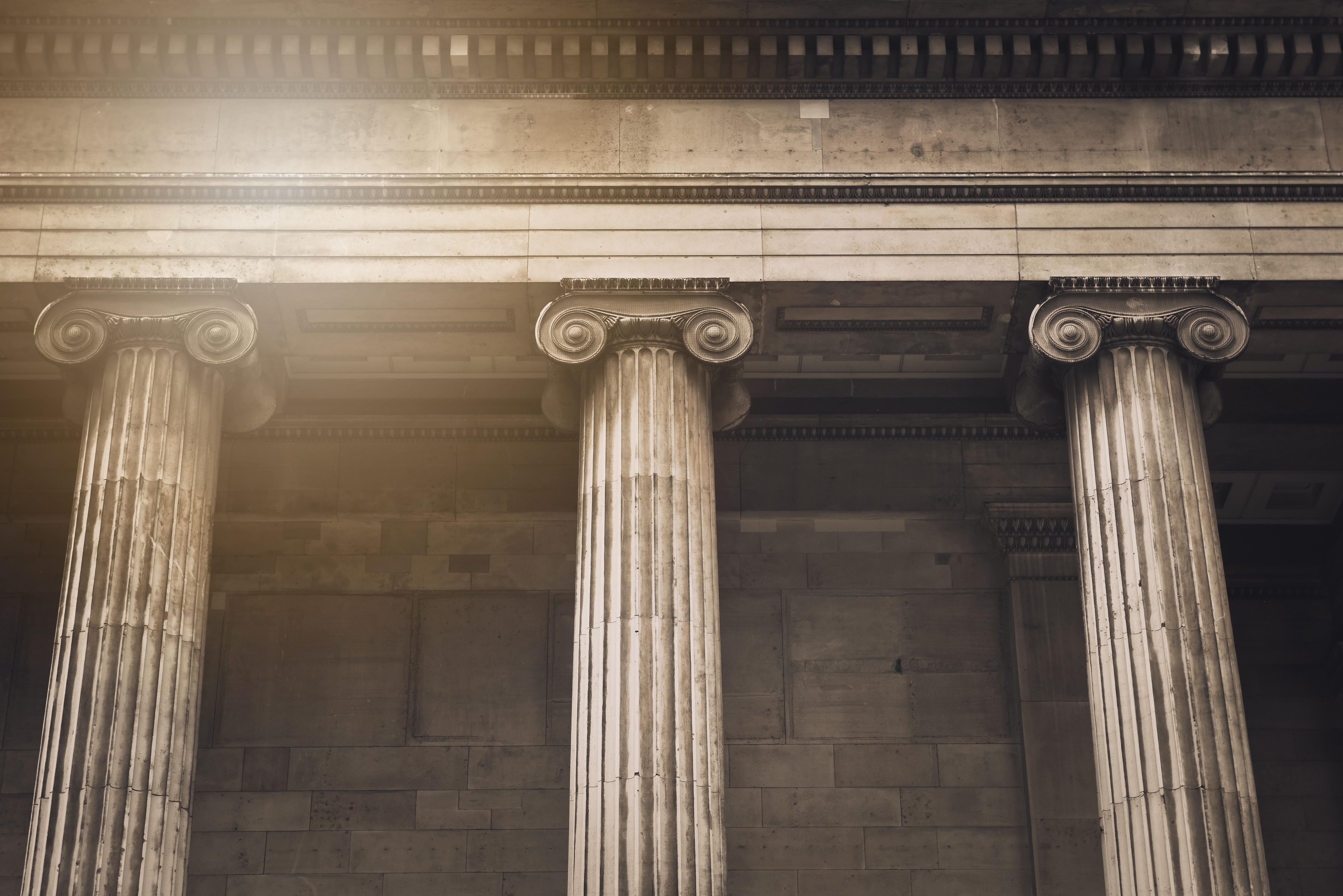 Building Stone Pillars